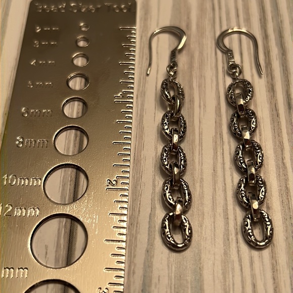 Lois Hill Sterling Silver Scroll Baby Oval Drop Earrings - Picture 2 of 4